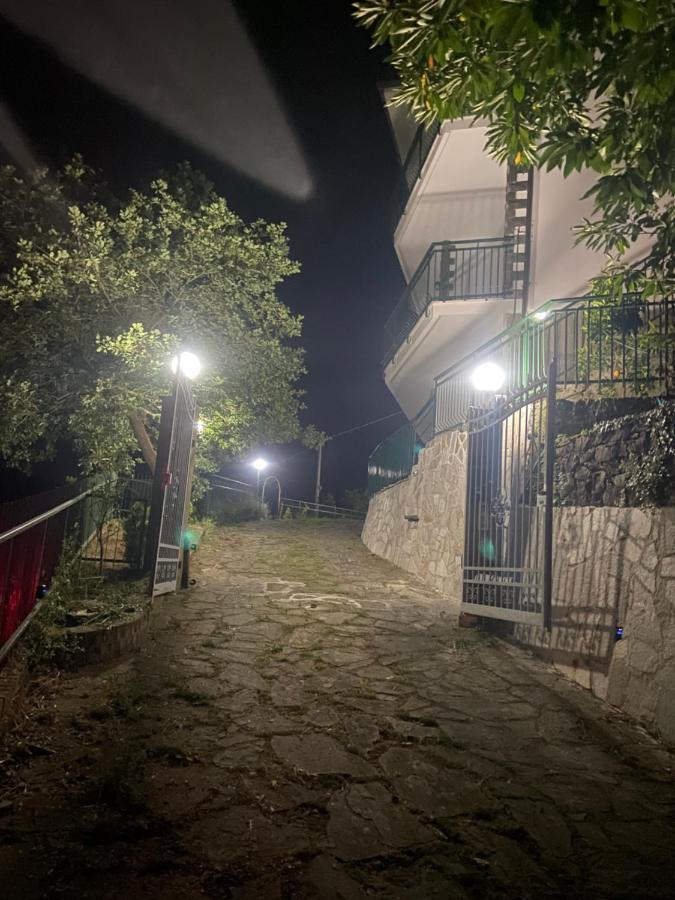 Villa Maremonti - Con 3 Piscine 세스트리레반떼 외부 사진