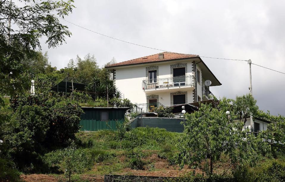 Villa Maremonti - Con 3 Piscine 세스트리레반떼 객실 사진